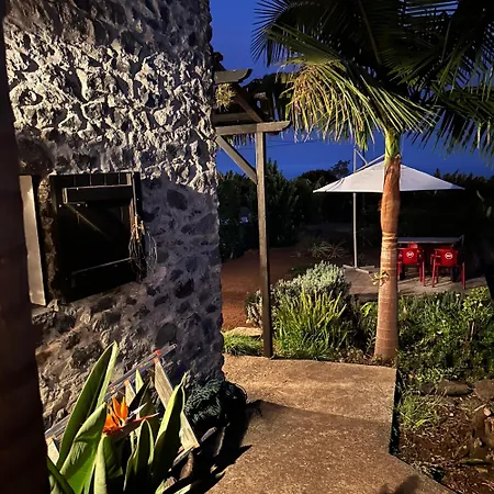 Holiday home As Casinhas Da Madeira - Cosy Stone In A Subtropical Garden